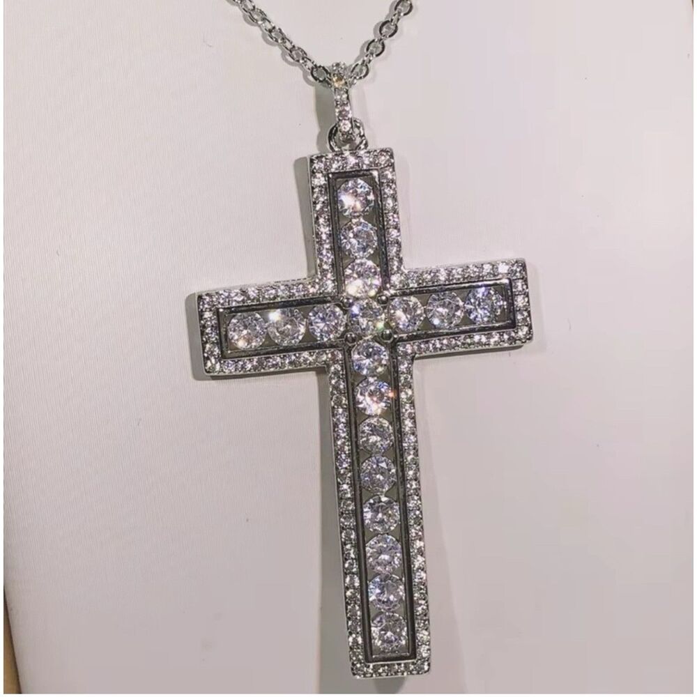 ✝️ Beautiful Sparkling Zircon Cross Pendant Necklace - Picture 1 of 16